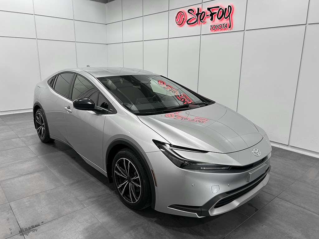 2023 Toyota Prius Prime SE FWD