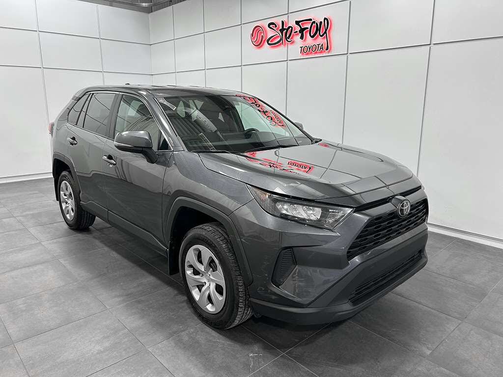 Toyota RAV4 LE AWD 2023