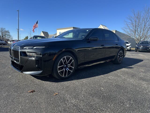 2024 BMW 7 Series 740i RWD
