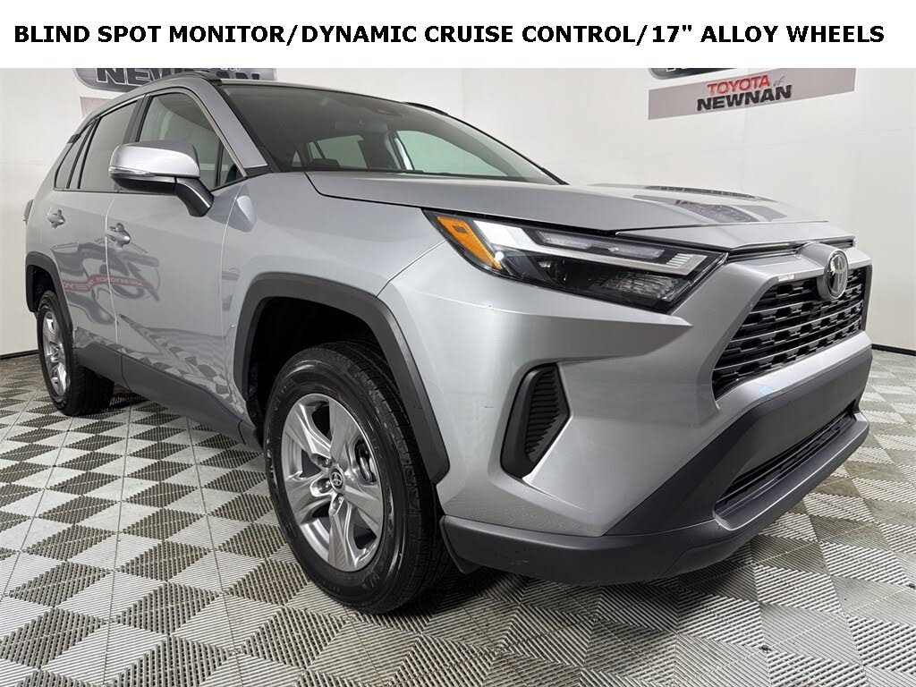 2024 Toyota RAV4 XLE FWD