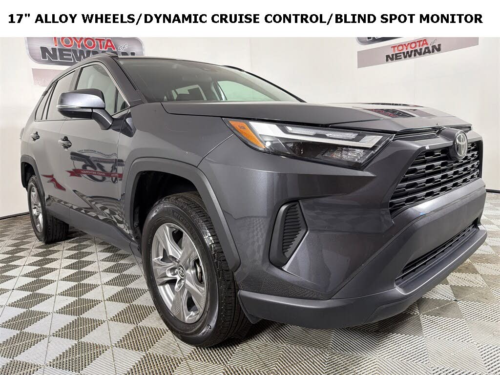 2024 Toyota RAV4 XLE FWD