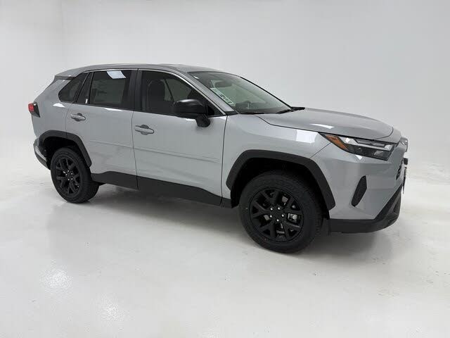 2025 Toyota RAV4 LE FWD