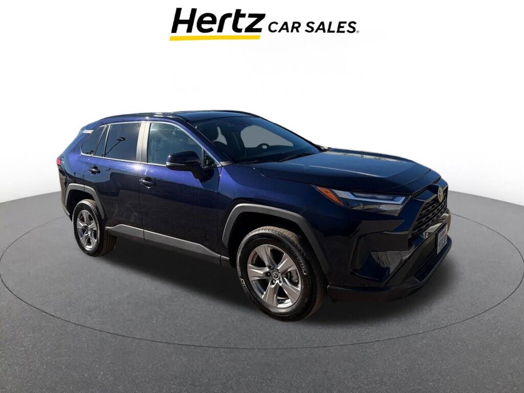 2025 Toyota RAV4 XLE FWD