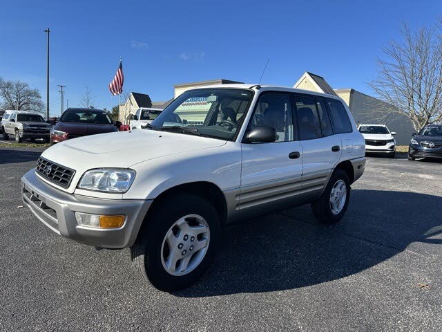 2000 Toyota RAV4 Base 4WD