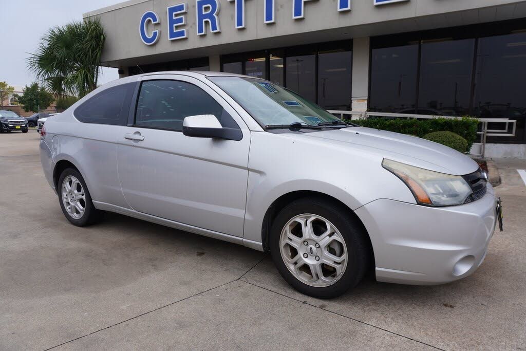 2009 Ford Focus SE Coupe