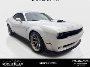 Dodge Challenger R/T Scat Pack Widebody RWD