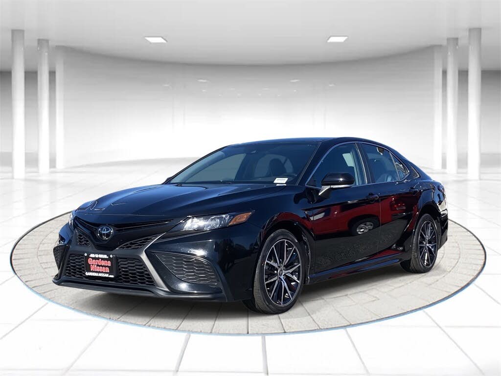 2023 Toyota Camry SE Nightshade FWD