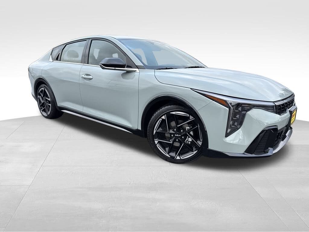 2025 Kia K4 GT-Line FWD
