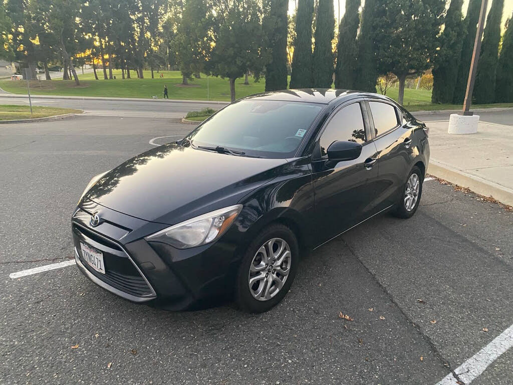 2017 Toyota Yaris iA Sedan