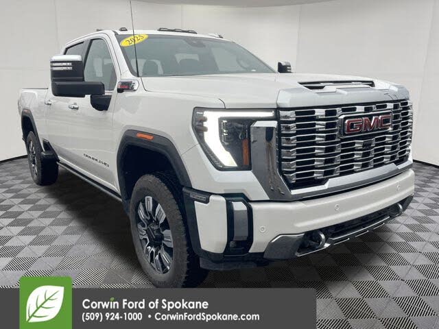 2025 GMC Sierra 3500HD Denali Crew Cab 4WD