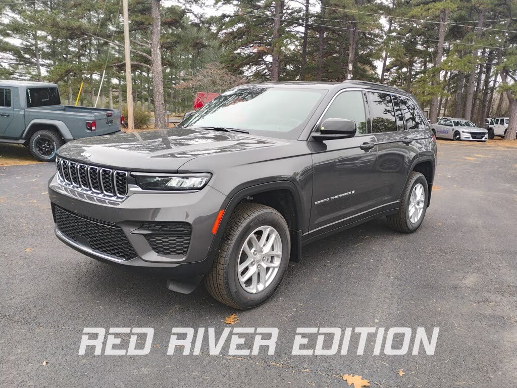 2025 Jeep Grand Cherokee Laredo X 4WD