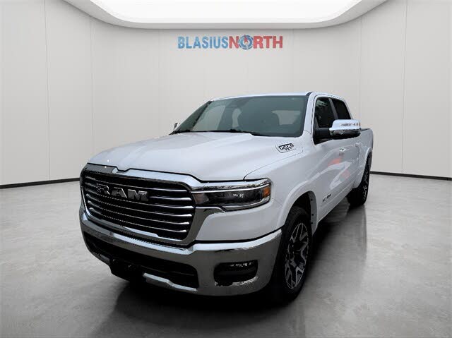 2025 RAM 1500 Laramie Crew Cab 4WD