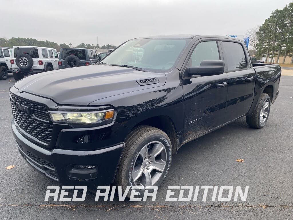 2026 RAM 1500 Express Crew Cab 4WD