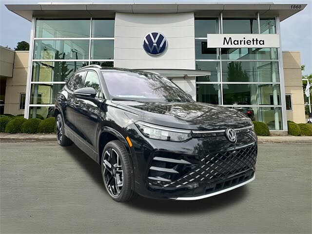 2026 Volkswagen Tiguan SEL R-Line Turbo 4Motion