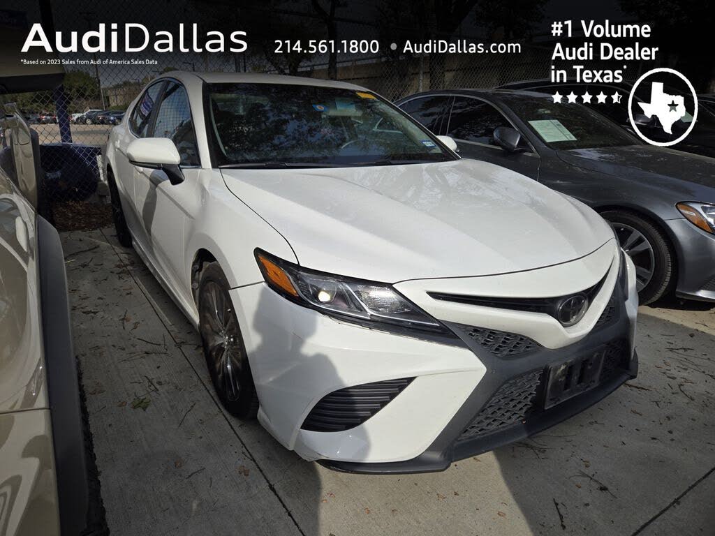 2018 Toyota Camry SE