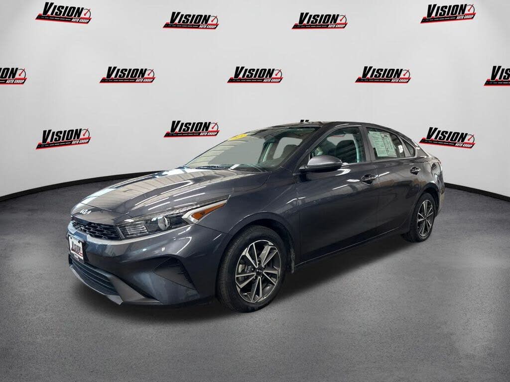 2023 Kia Forte LXS FWD