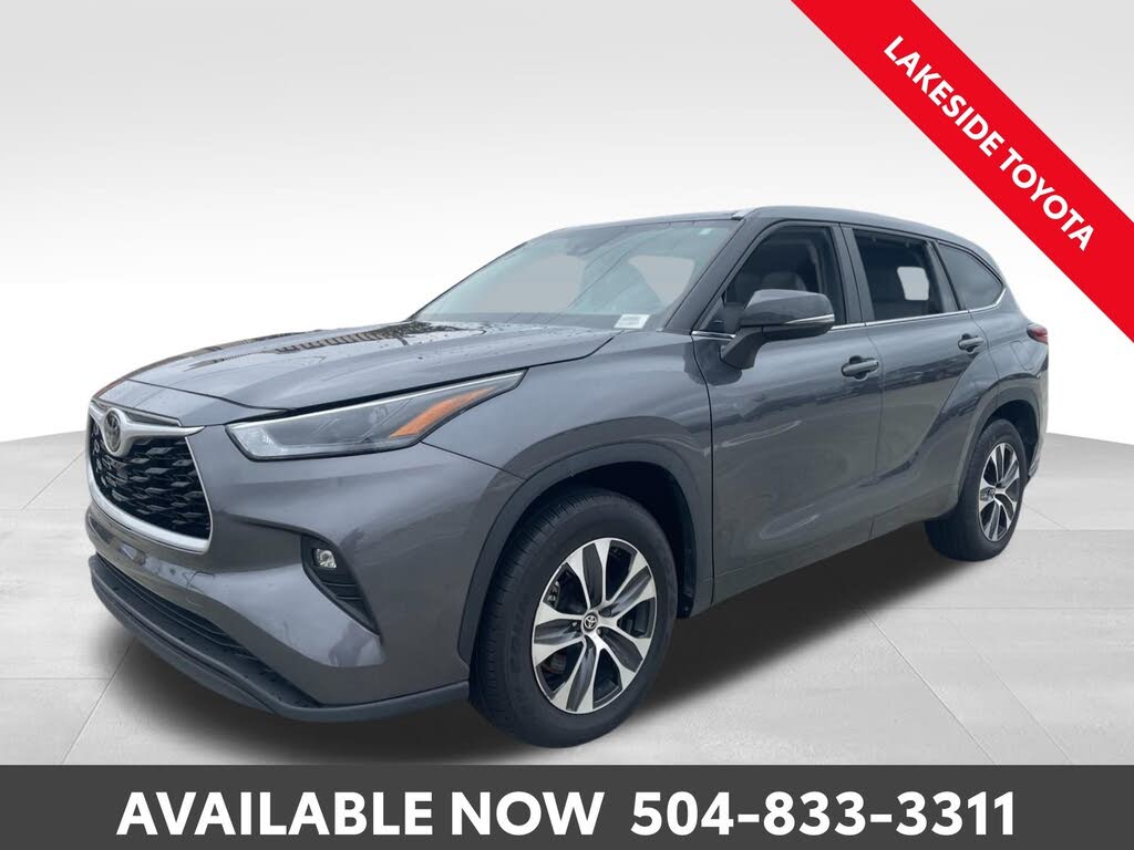 2023 Toyota Highlander XLE FWD