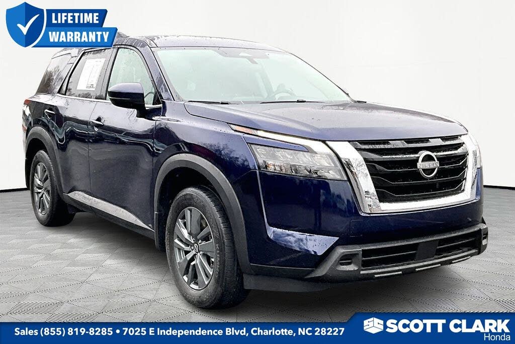 2024 Nissan Pathfinder SV FWD