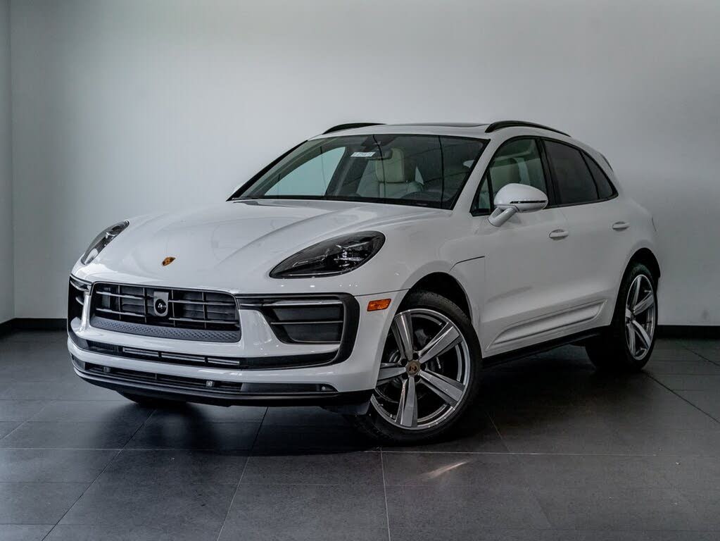 2025 Porsche Macan AWD