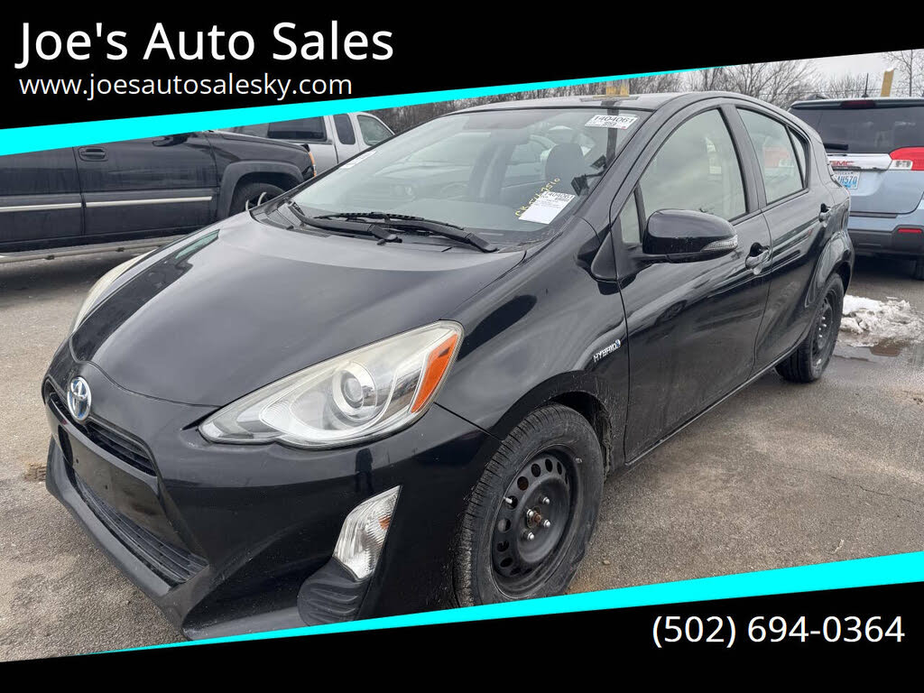 2016 Toyota Prius c Two