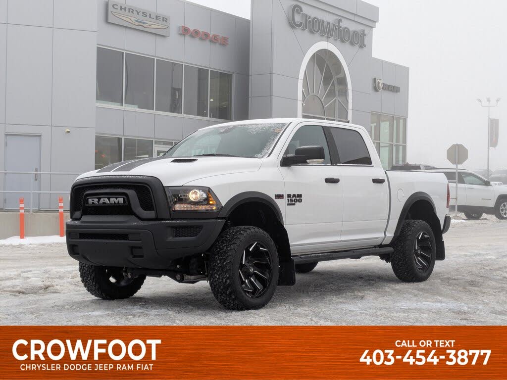 RAM 1500 Classic Warlock Crew Cab 4WD 2024