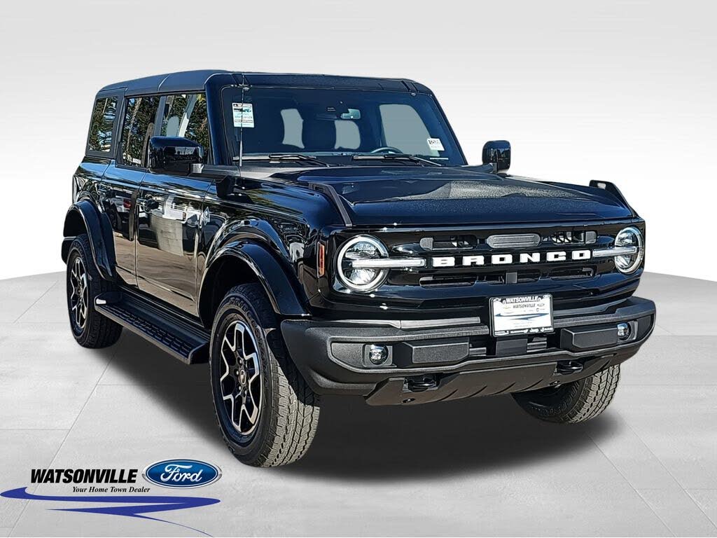 2025 Ford Bronco Outer Banks 4-Door 4WD