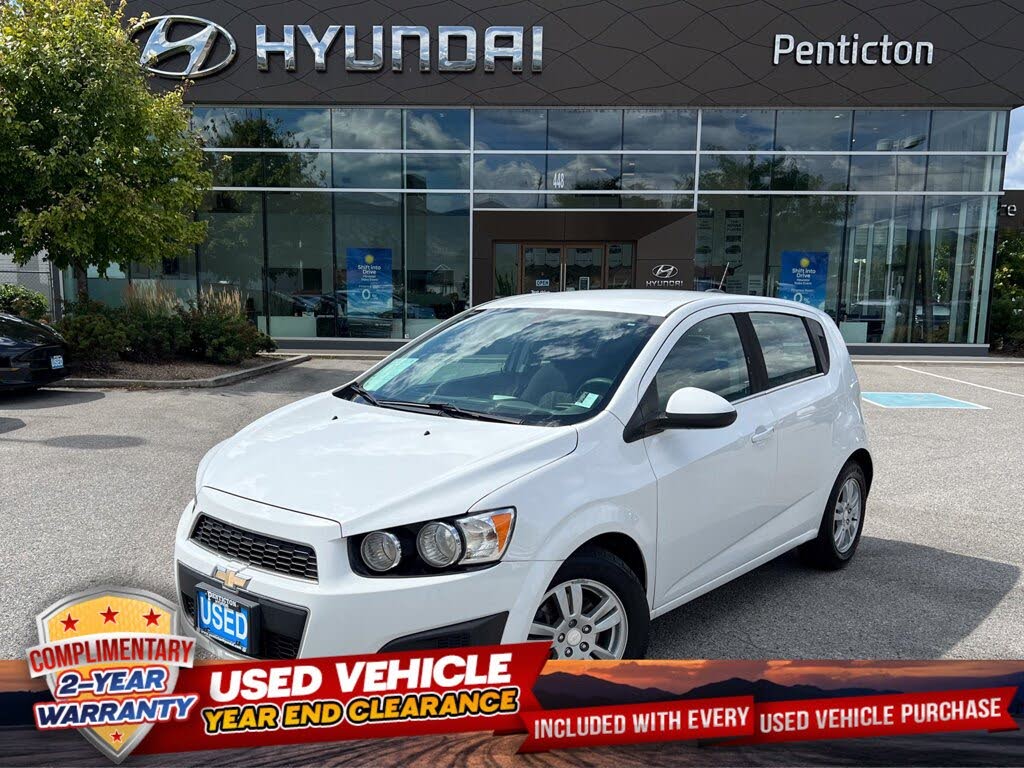 2016 Chevrolet Sonic LT Hatchback FWD