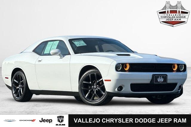 2019 Dodge Challenger SXT RWD