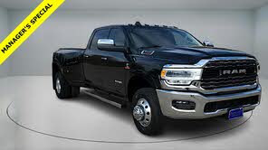 RAM 3500 Laramie Crew Cab LB DRW 4WD