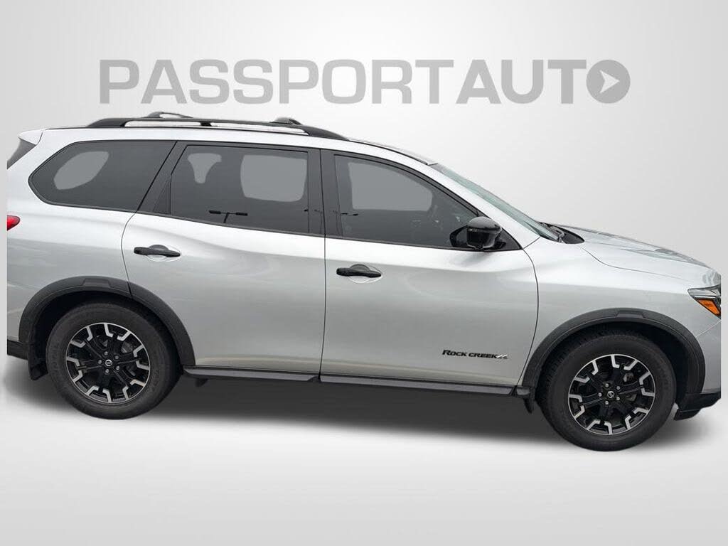 2020 Nissan Pathfinder SL 4WD