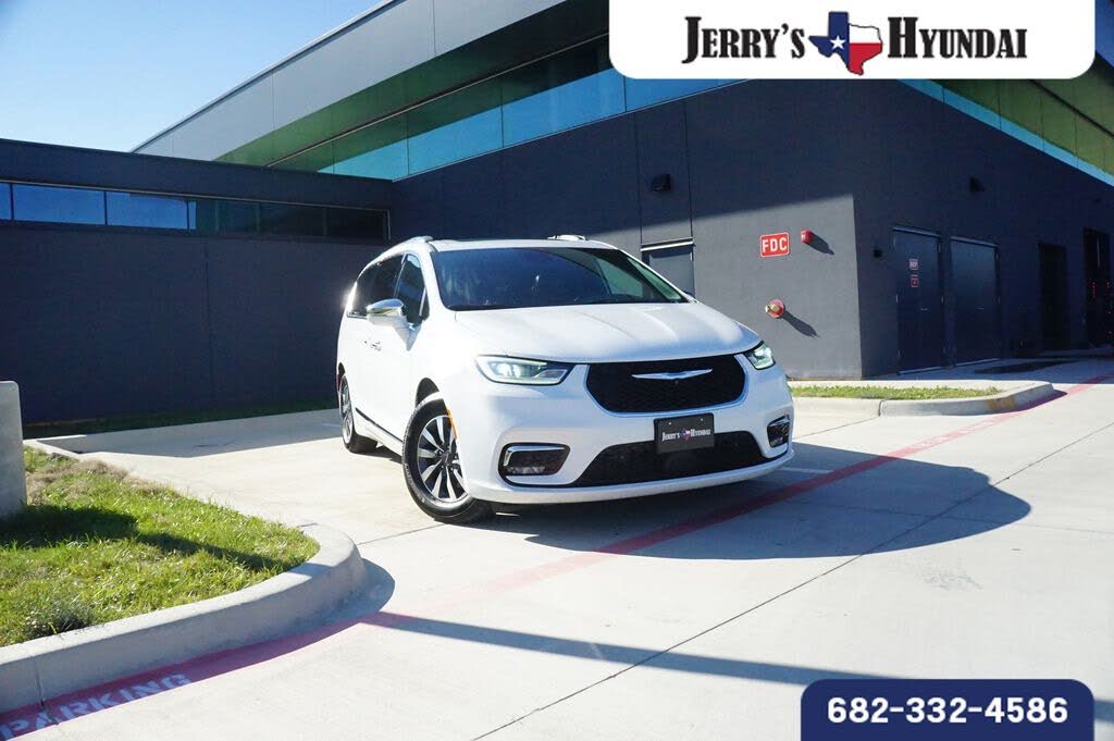 2021 Chrysler Pacifica Hybrid Limited FWD