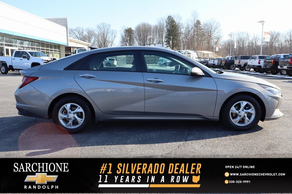 2021 Hyundai Elantra SE FWD