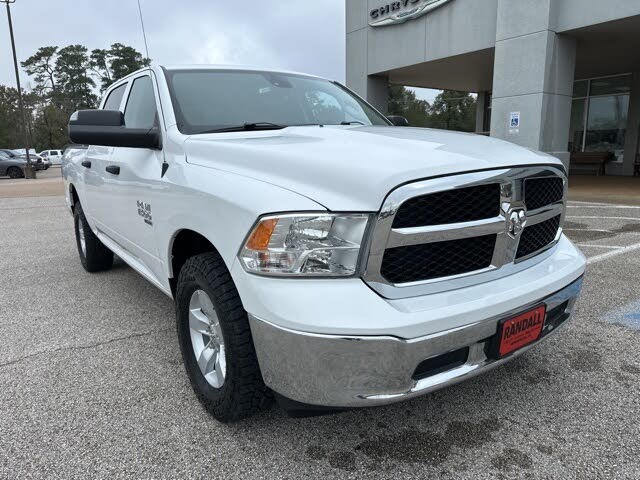 2023 RAM 1500 Classic SLT Crew Cab 4WD