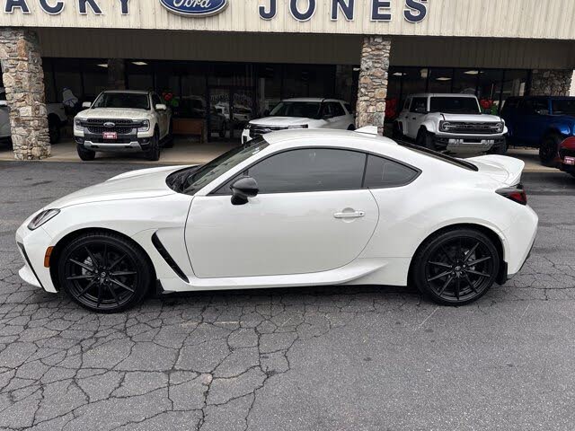 2023 Toyota GR86 Premium RWD