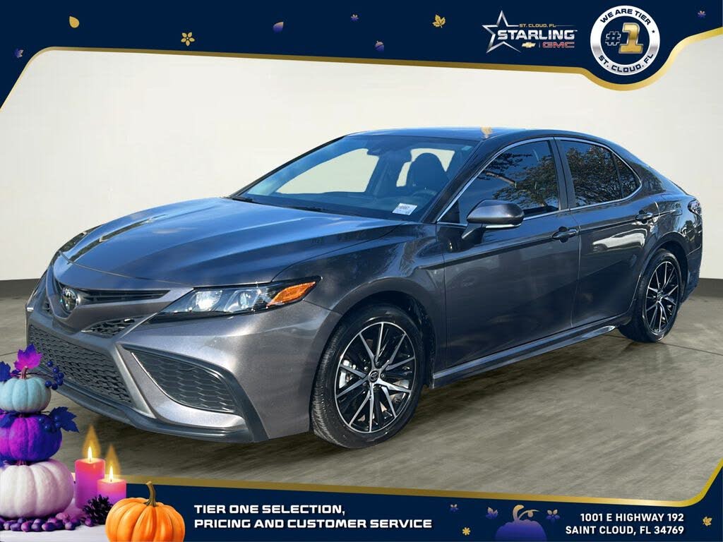 2024 Toyota Camry SE FWD