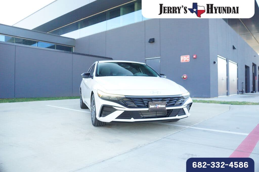 2025 Hyundai Elantra SEL Sport FWD