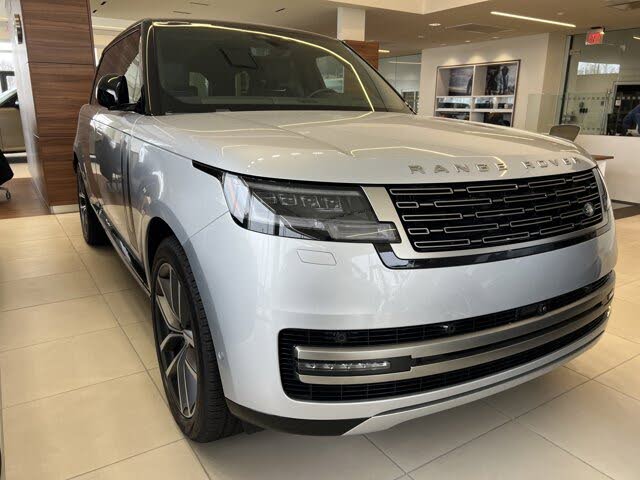 2025 Land Rover Range Rover P530 SE LWB AWD