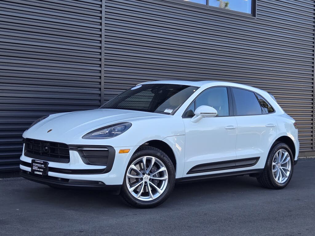 2025 Porsche Macan