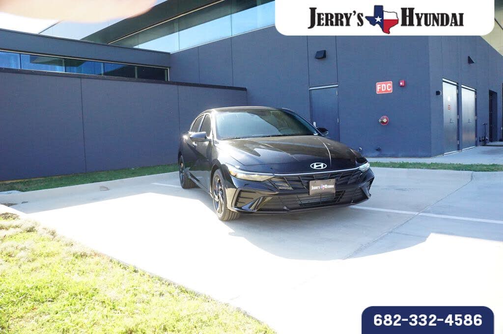 2026 Hyundai Elantra SEL Sport FWD