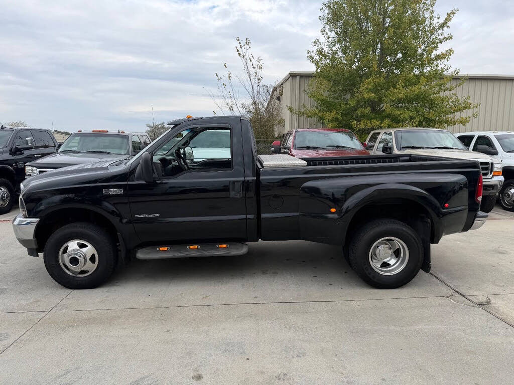 2002 Ford F-350 Super Duty XLT LB DRW 4WD