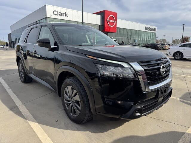 2024 Nissan Pathfinder SV FWD