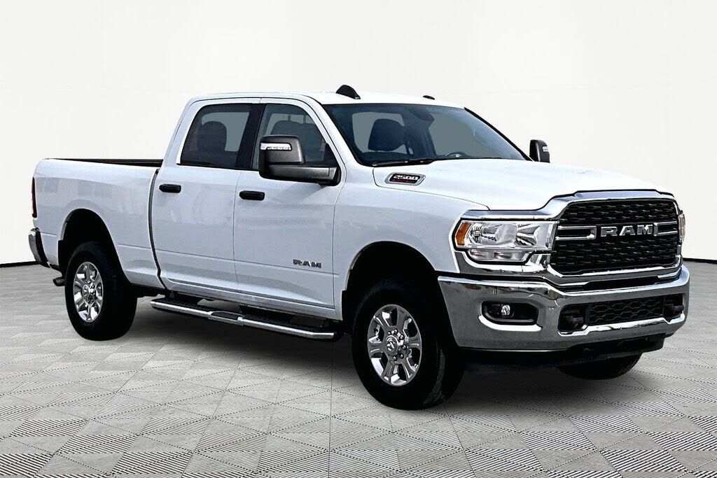 2024 RAM 2500 Big Horn Crew Cab 4WD