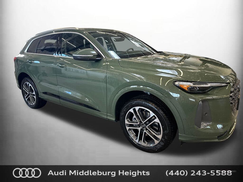 2025 Audi Q5 quattro Premium Plus 40 TFSI