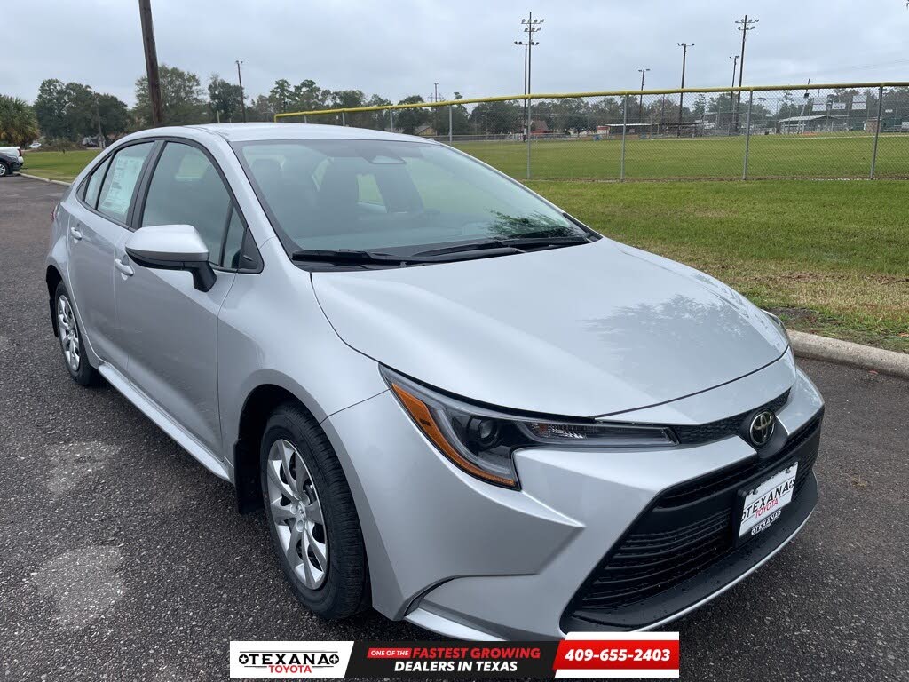 2026 Toyota Corolla LE FWD