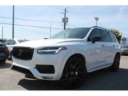 2018 Volvo XC90 T6 Momentum AWD