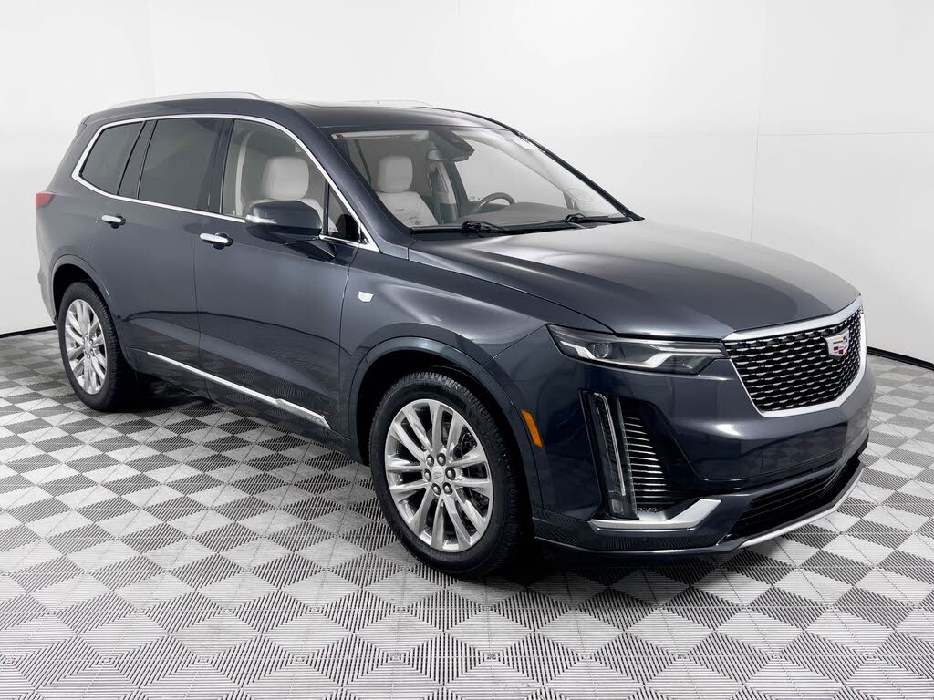 2022 Cadillac XT6 Premium Luxury FWD