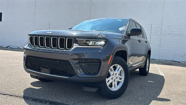 2025 Jeep Grand Cherokee Laredo 4WD