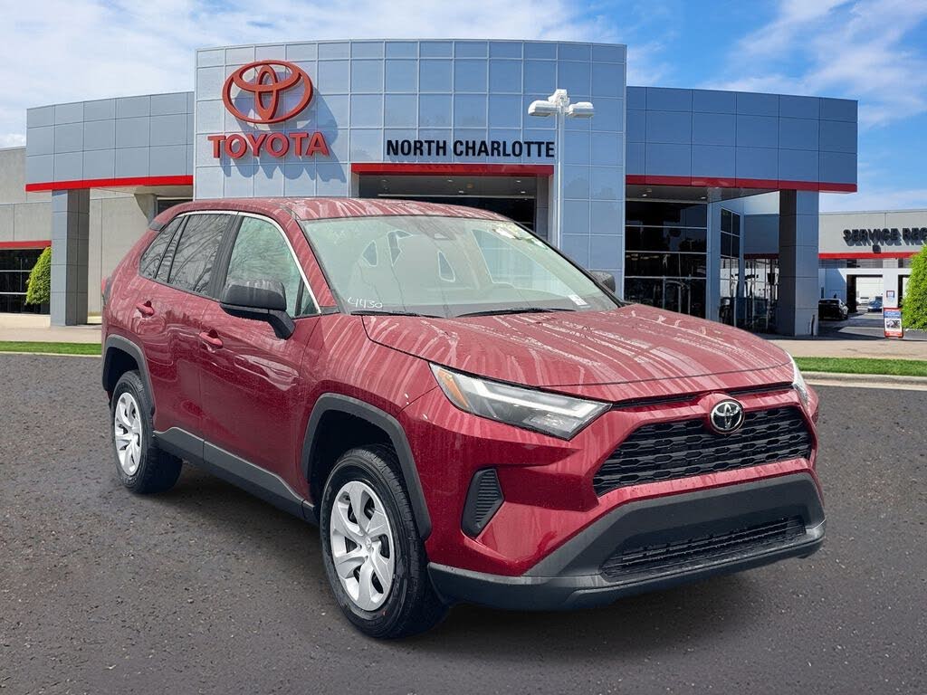 2025 Toyota RAV4 LE FWD