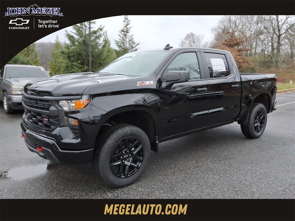 2026 Chevrolet Silverado 1500 Custom Trail Boss Crew Cab 4WD