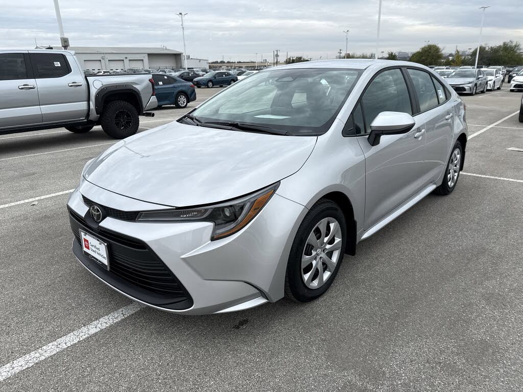 2026 Toyota Corolla LE FWD